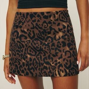 Reformation Charchi Skirt in Leopard Print Size 0 NWOT